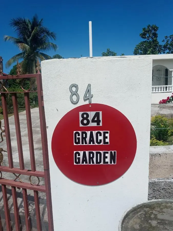 Bed & Breakfast Grace Garden Guesthouse By Eminence Ent Ocho Rios
