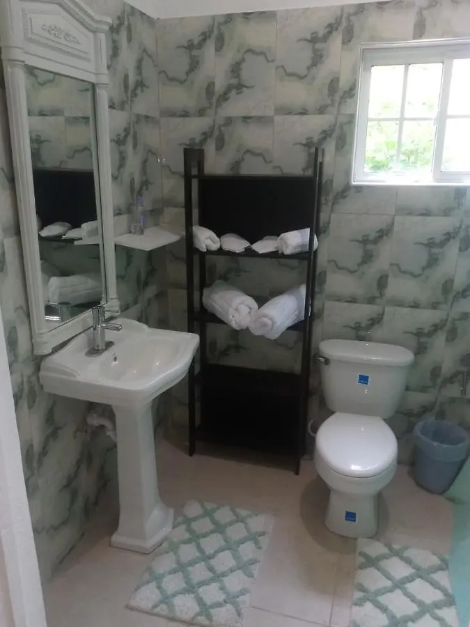 Grace Garden Guesthouse By Eminence Ent Ocho Rios Bed & Breakfast